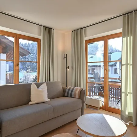 Haus Alpenkoenig Apartamento